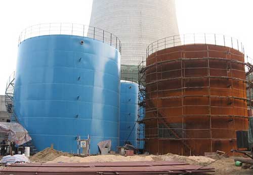 聚脲噴涂設(shè)備施工對油罐防腐防水有什么特別之處(圖1) 聚脲噴涂設(shè)備油罐防腐施工案例