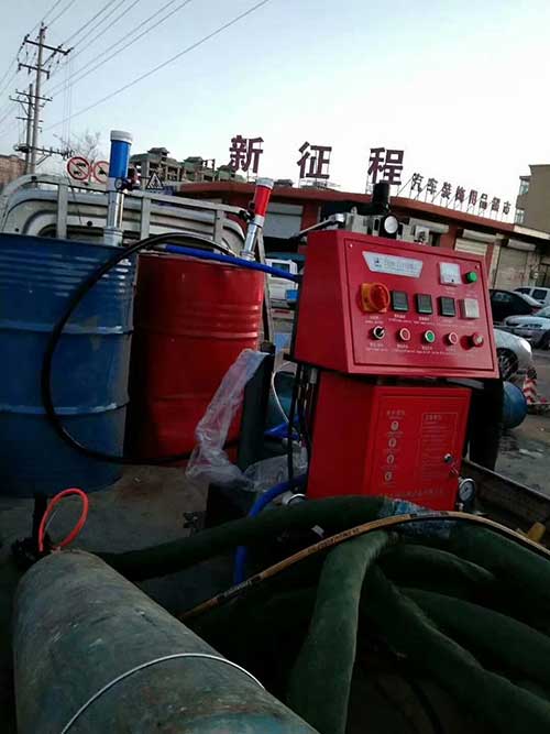 聚氨酯發(fā)泡機(jī)施工有什么好的心得(圖1) 聚氨酯發(fā)泡機(jī)施工熱力管道案例